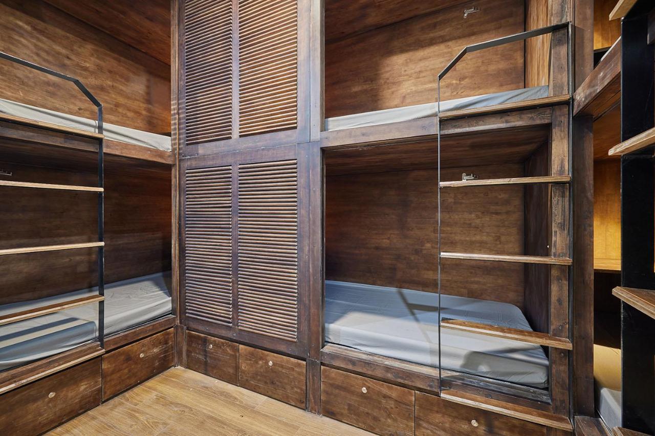The Garden Capsule Hotel Дананг Экстерьер фото