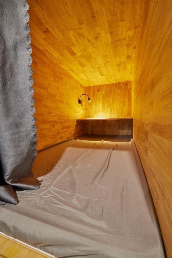 The Garden Capsule Hotel Дананг Экстерьер фото